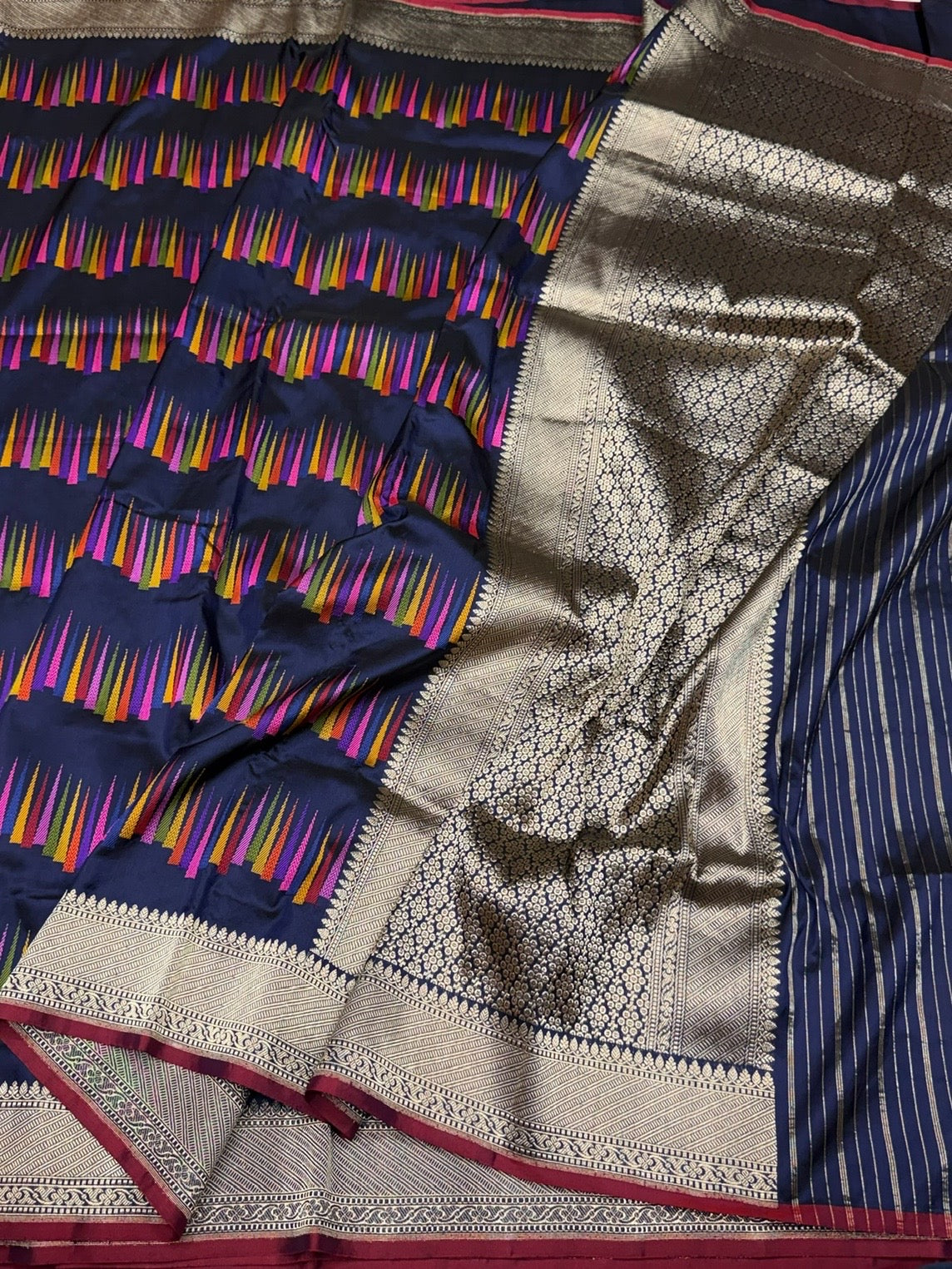 Navy Blue Handwoven Pure Banarasi Silk Saree