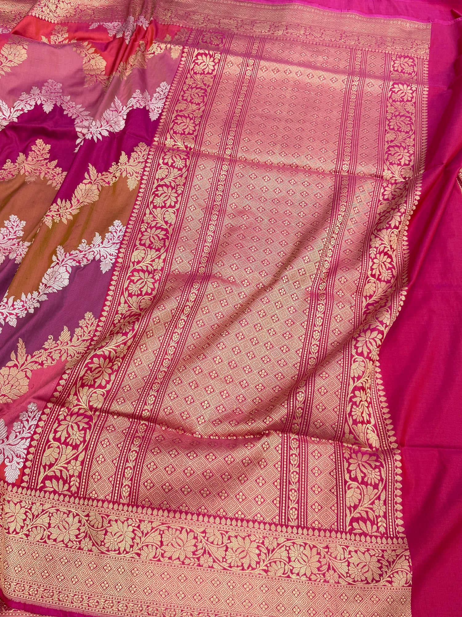 Rani Pink Handwoven Pure Banarasi Rangkaat Silk Saree