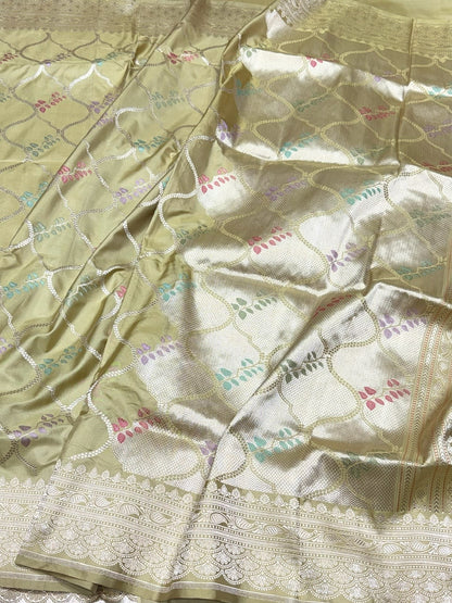 Pista Handwoven Pure Banarasi Silk Saree
