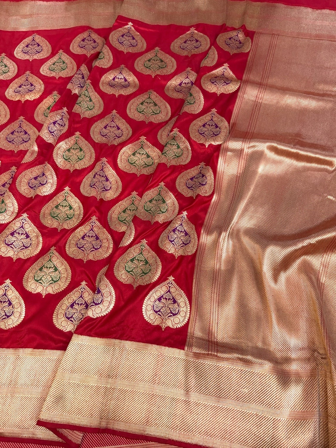 Red Handwoven Pure Katan Silk Banarasi Saree