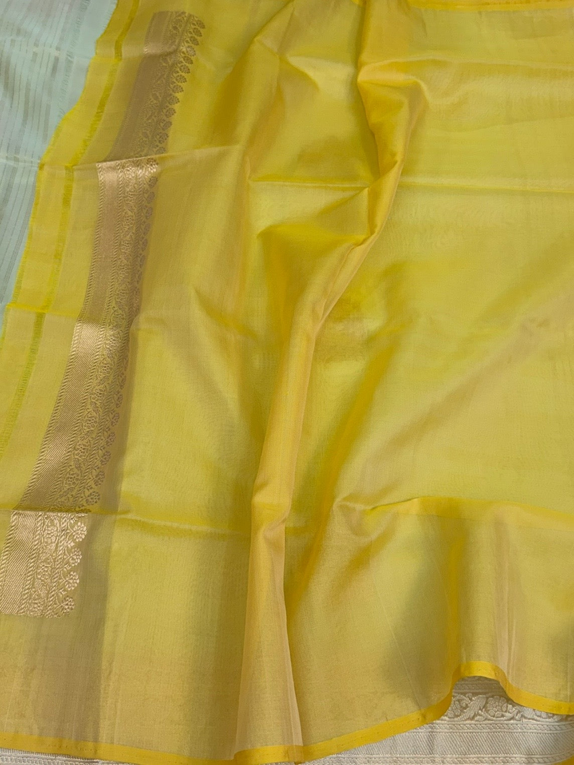 Pista Handwoven Pure Ektara Organza Silk Saree