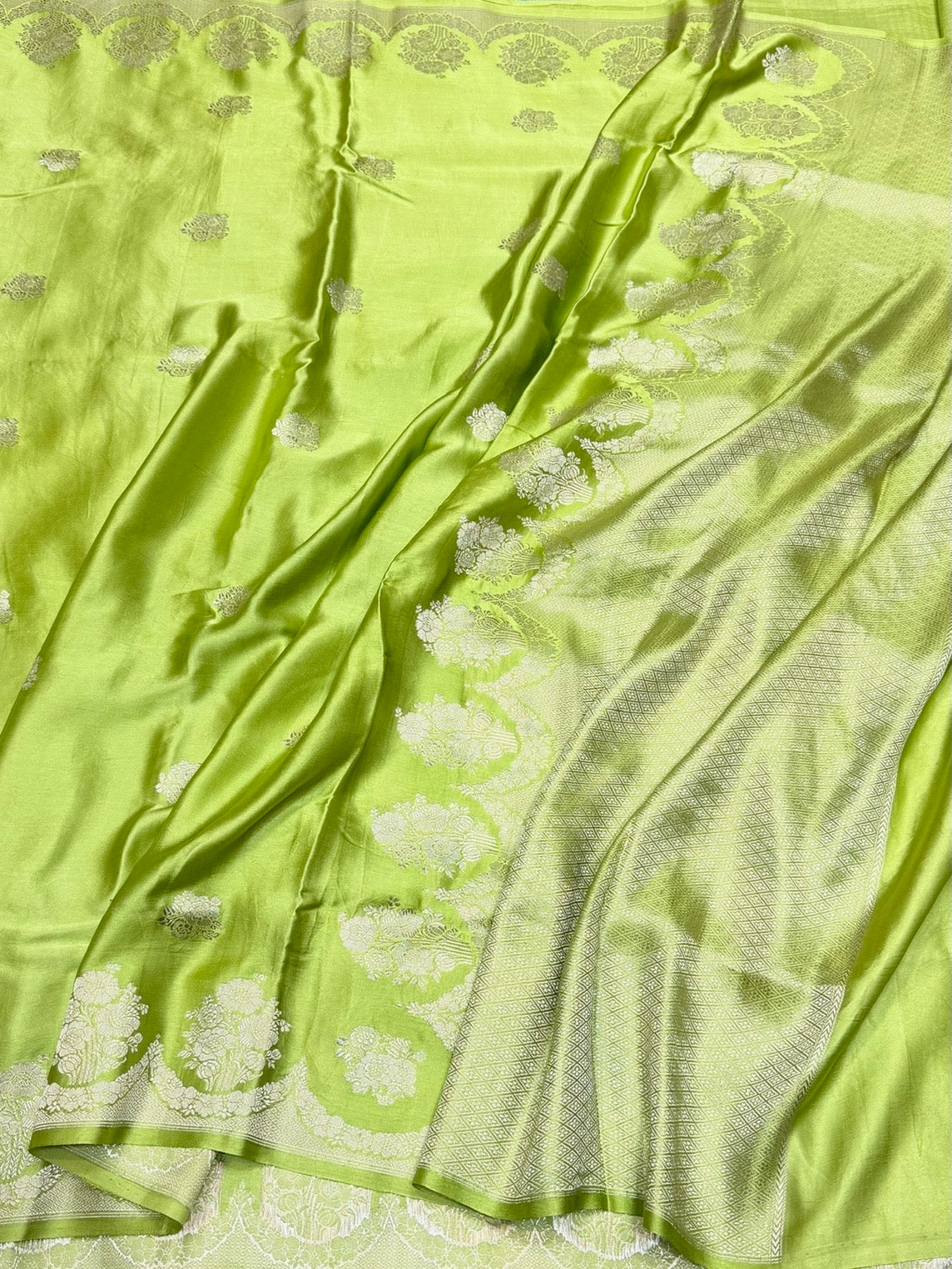 Parrot Green Handwoven Pure Mashru Banarasi Satin Silk Saree