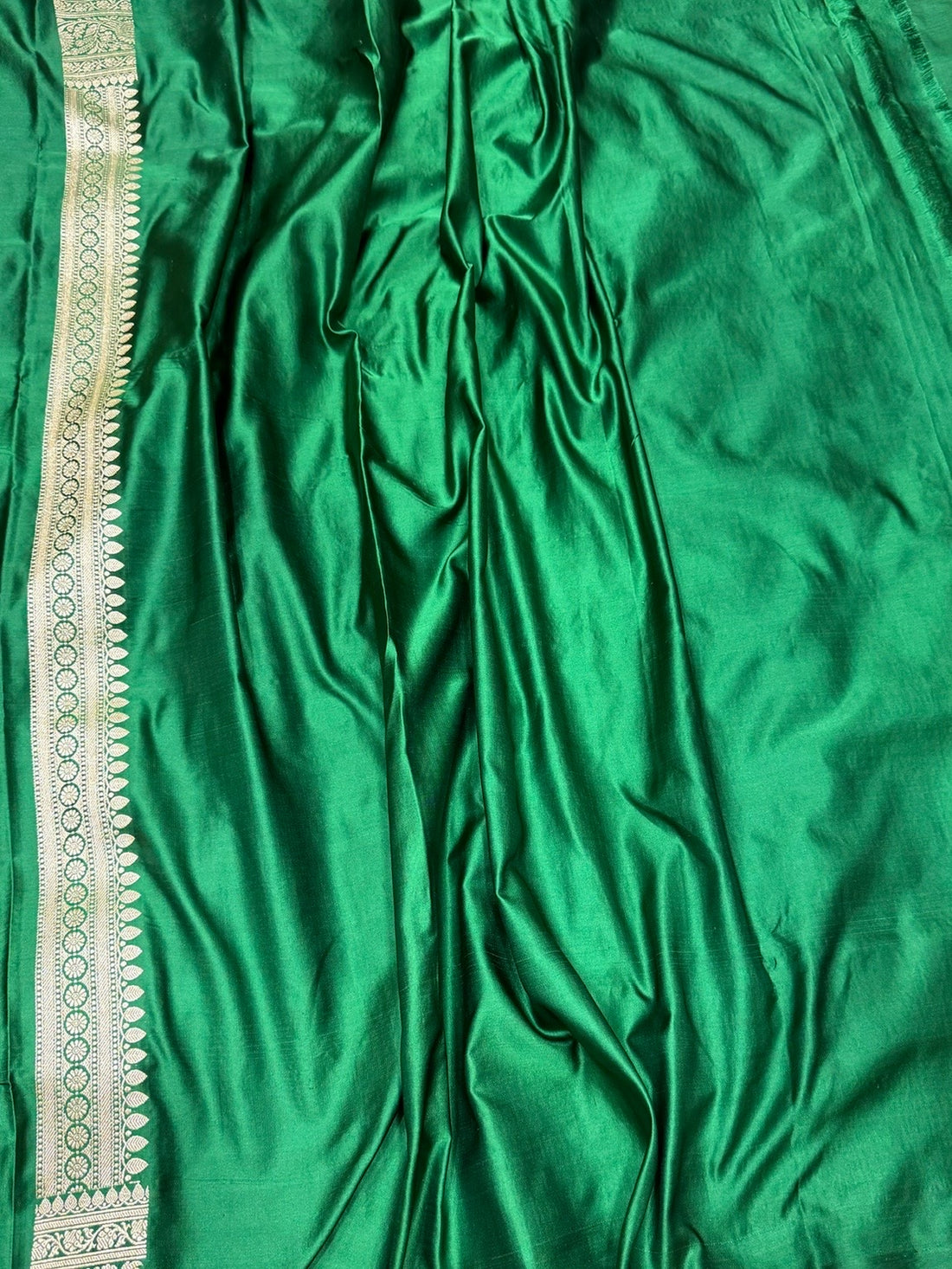 Bottle Green Handwoven Vintage Pure Banarasi Satin Silk Saree