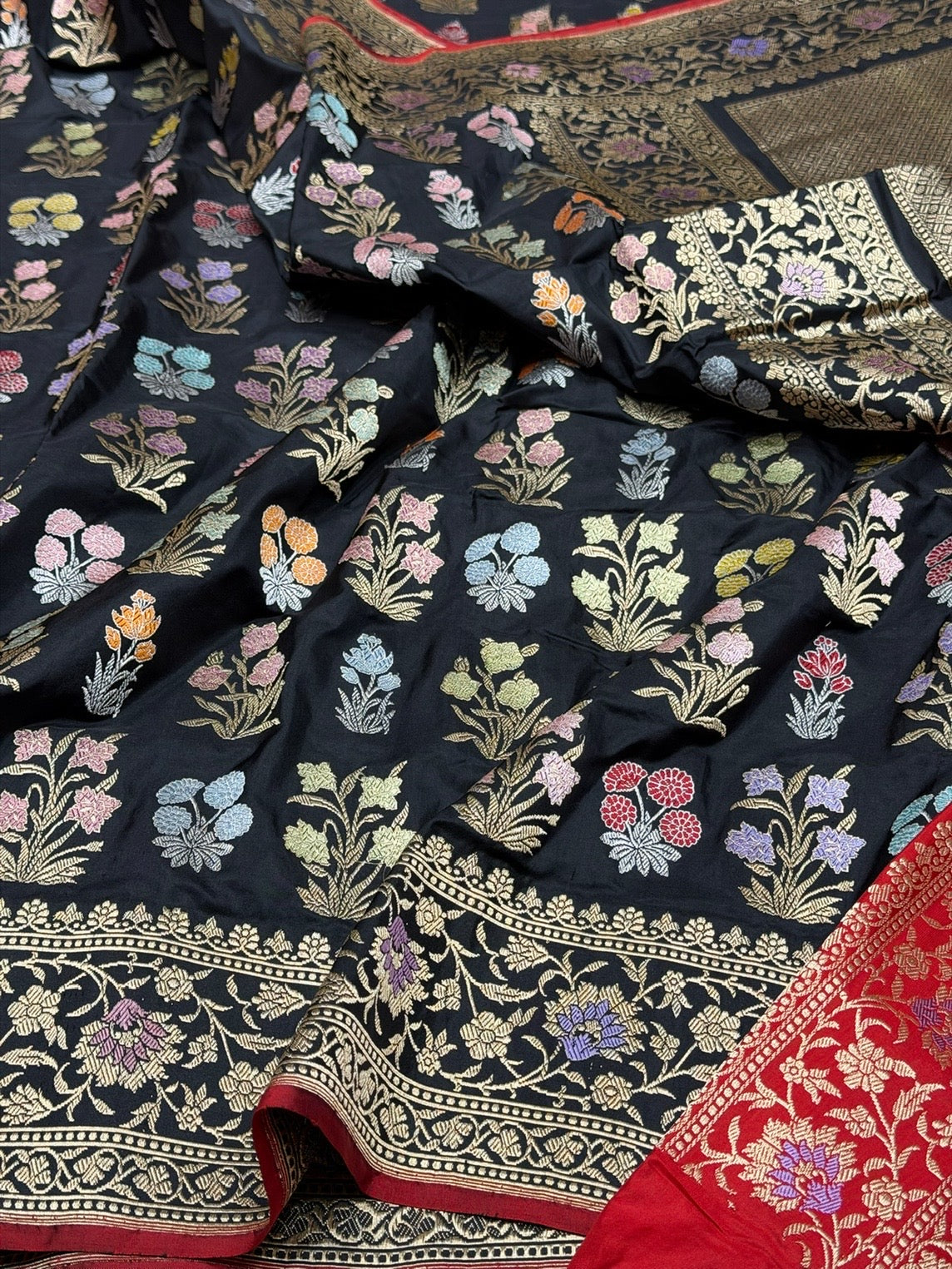 Black Handwoven Pure Banarasi Silk Saree – Kadwa Weave | Authentic Katan Mulberry Silk