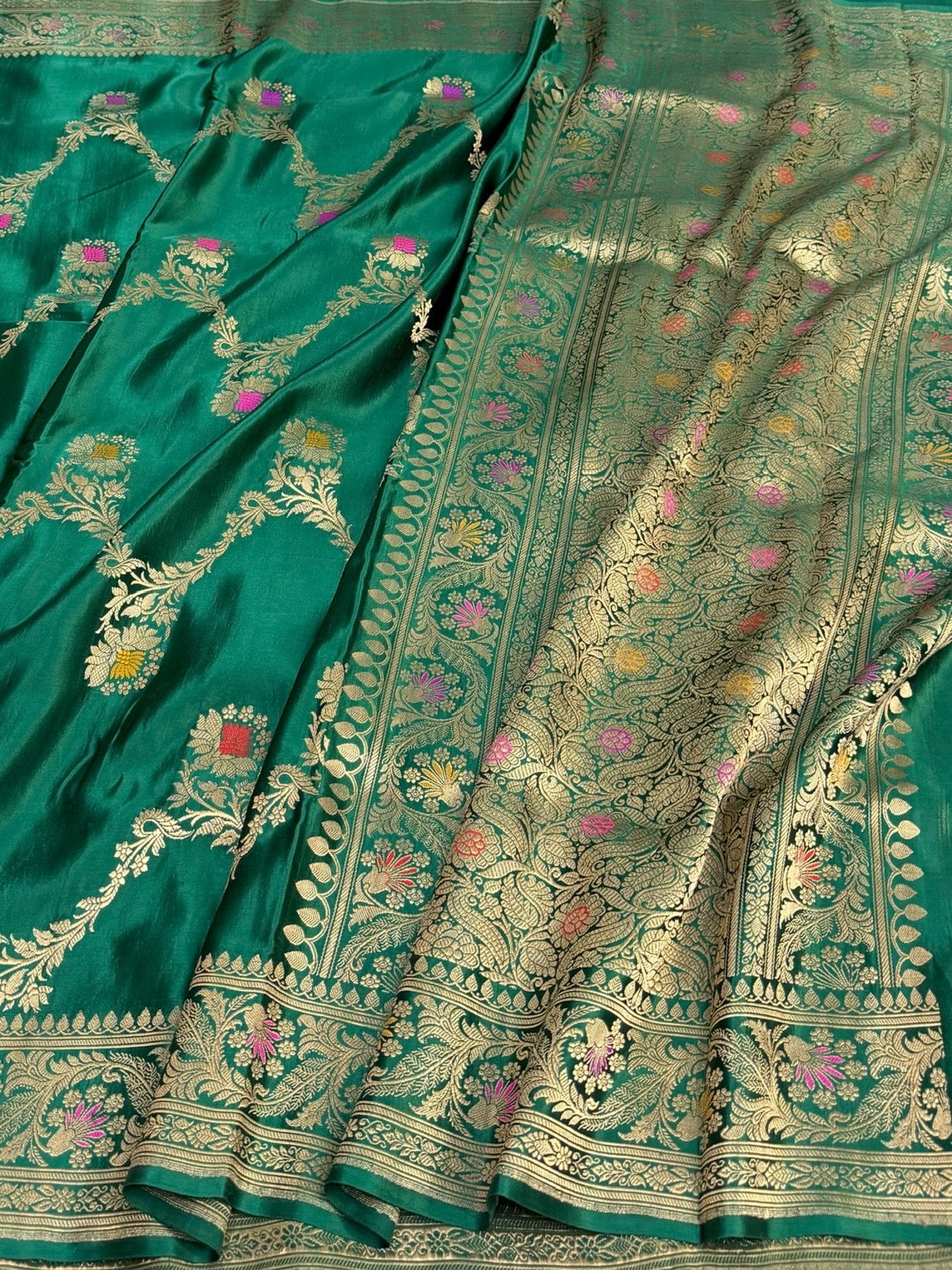 Bottle Green Handwoven Pure Mashru Banarasi Satin Silk Saree