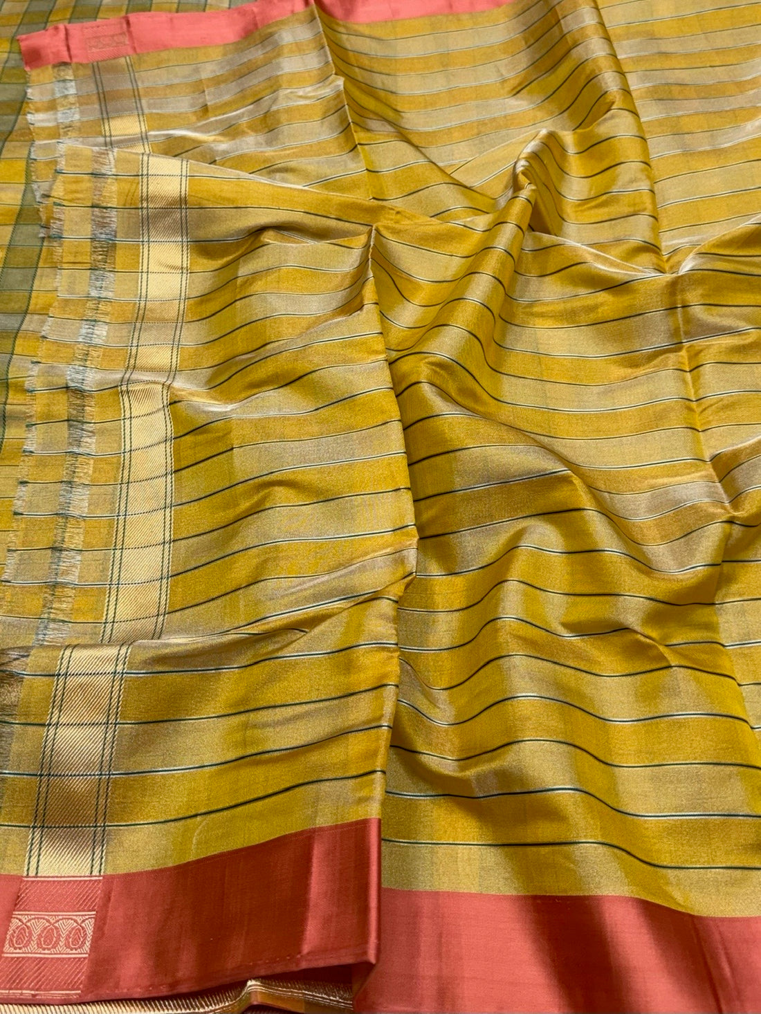 Yellow Handwoven Pure Banarasi Tissue Saree