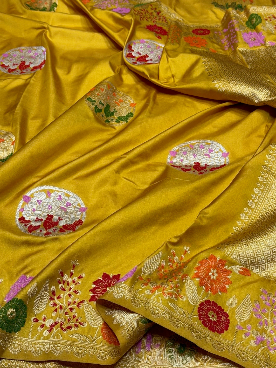 Yellow Handwoven Pure Banarasi Ektara Silk Saree