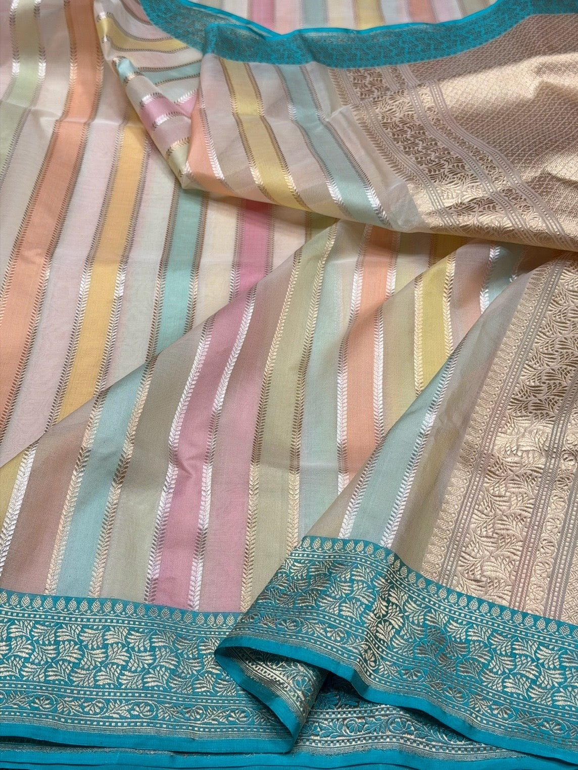 Handwoven Pure Organza Rangkaat Silk Saree