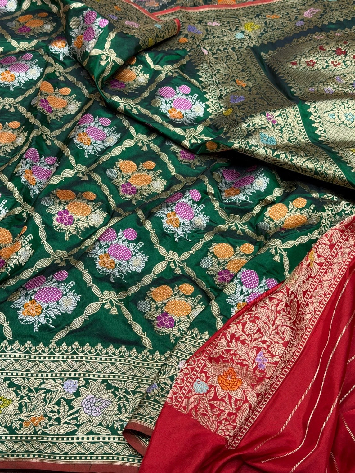 Bottle Green Handwoven Pure Banarasi Silk Saree – Luxury Kadwa Handloom Wedding & Festive Saree