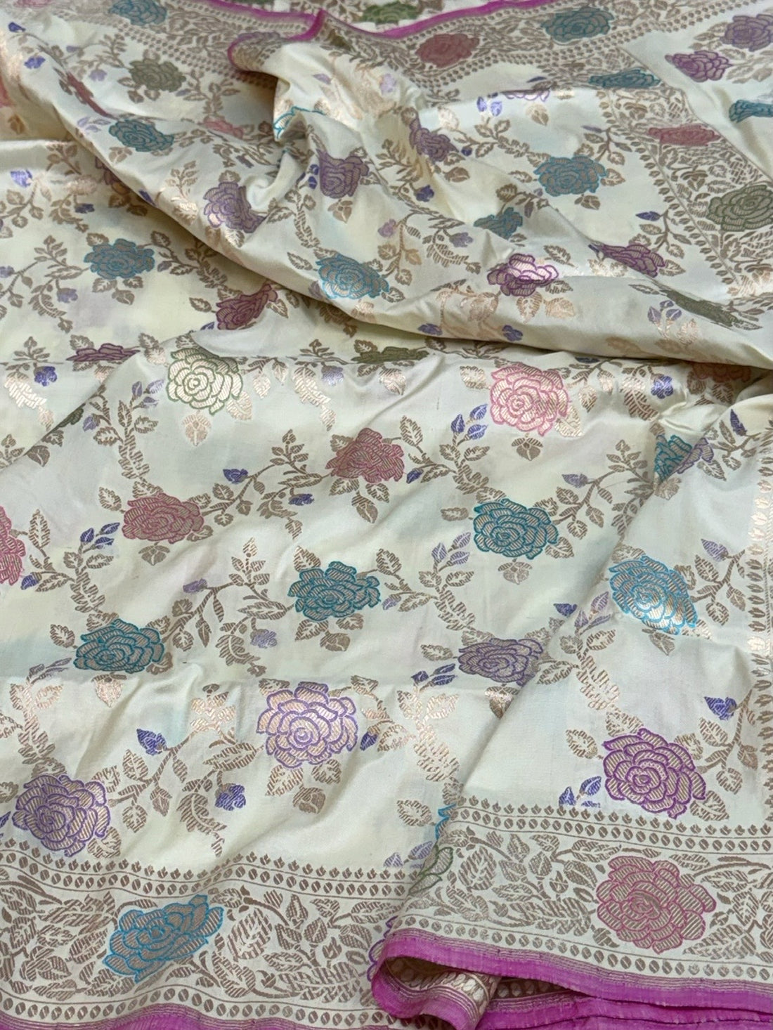 Ivory Handwoven Pure Banarasi Silk Saree