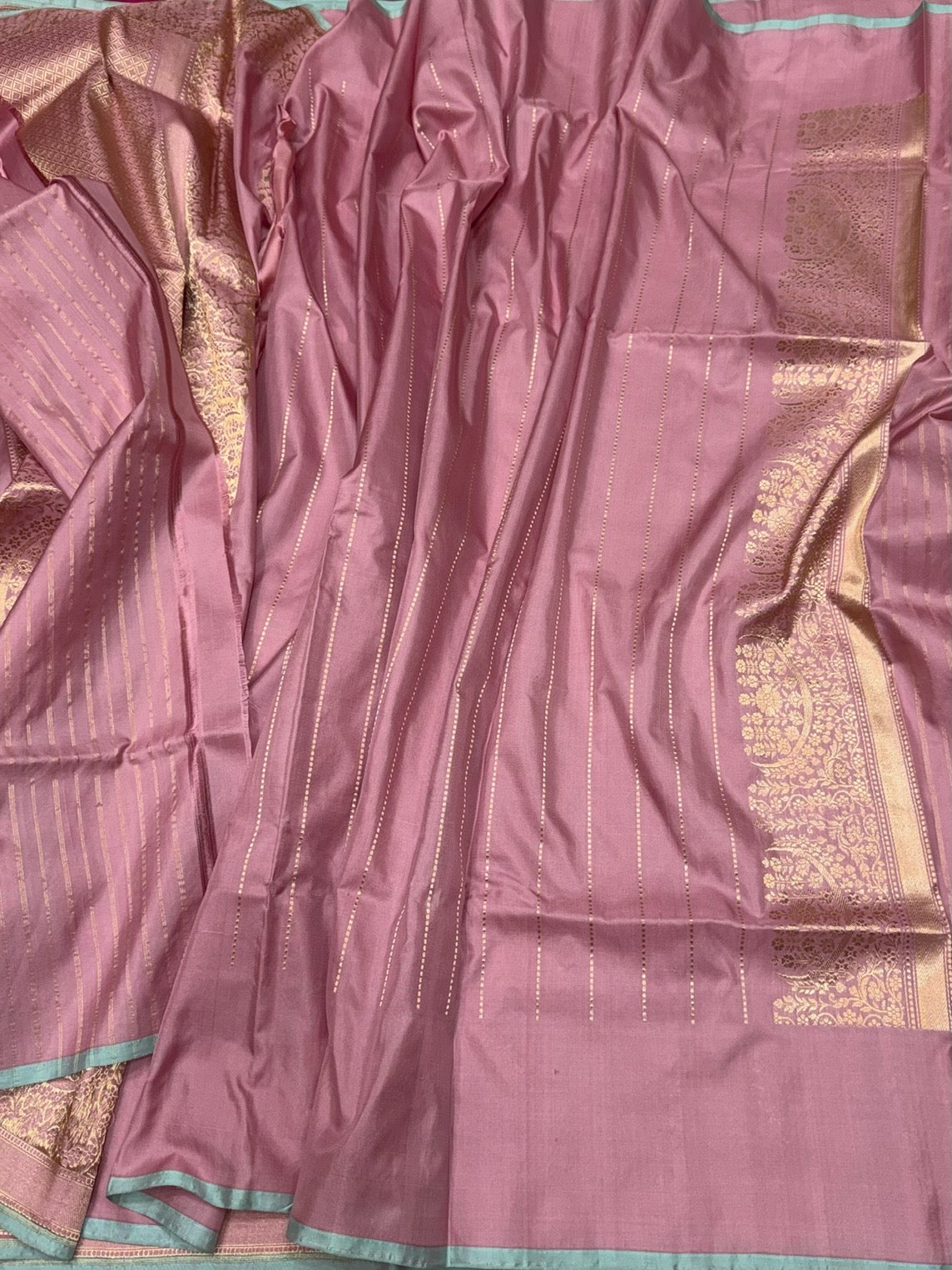 Gajiri Pink Handwoven Pure Banarasi Silk Saree