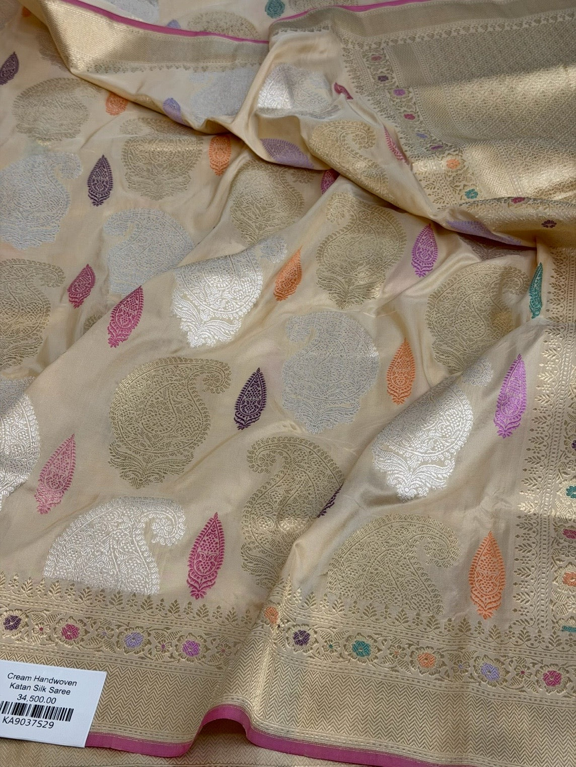 Ivory Handwoven Pure Banarasi Silk Saree