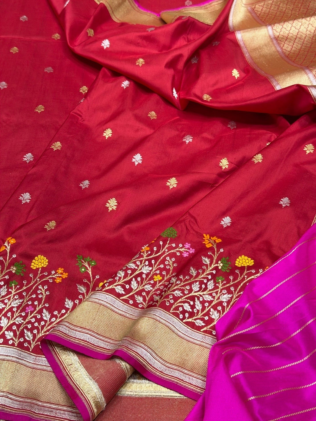 Red Handwoven Pure Banarasi Ektara Silk Saree
