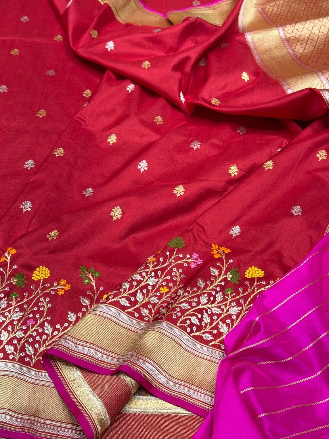 Red Handwoven Pure Banarasi Ektara Silk Saree
