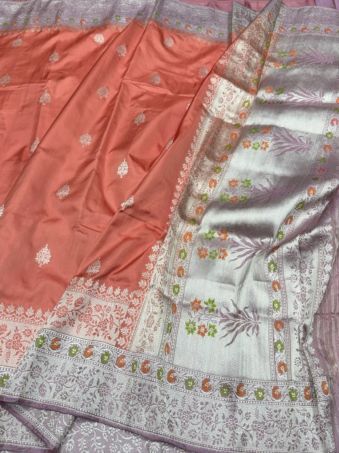 Peach Handwoven Pure Banarasi Ektara Silk Saree – Kadwa Iktara Weave, Pure Mulberry Silk