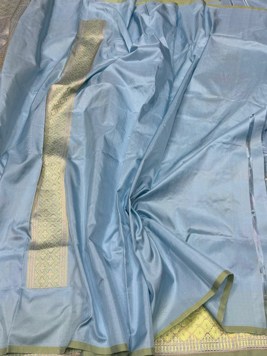 Powder Blue Handwoven Pure Banarasi Ektara Silk Saree – Luxury Kadwa Weave