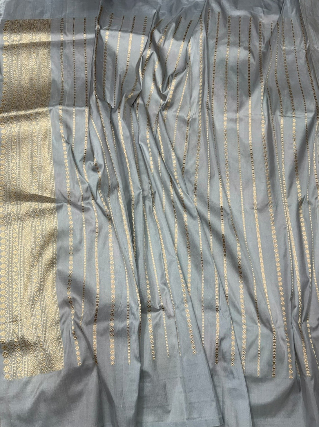 Ash Grey Handwoven Pure Banarasi Rangkaat Silk Saree