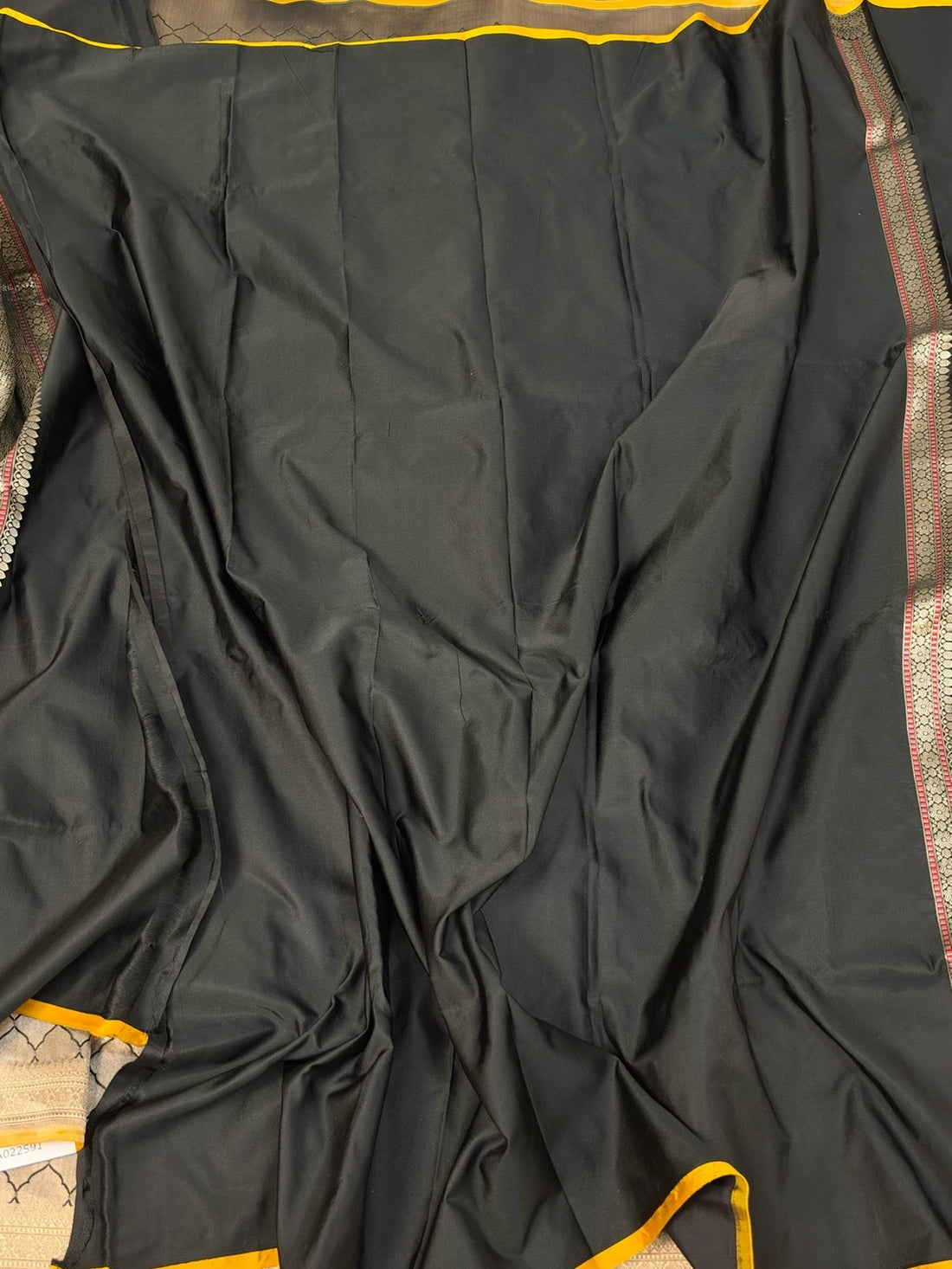 Black Handwoven Pure Banarasi Satin Tanchoi Silk Saree