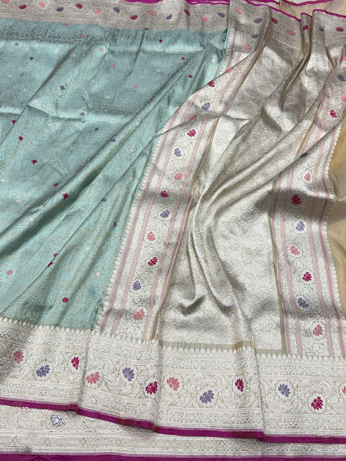 Sea Green Handwoven Pure Banarasi Tissue Silk Saree – Kadwa Weave in 100% Tissue Silk
