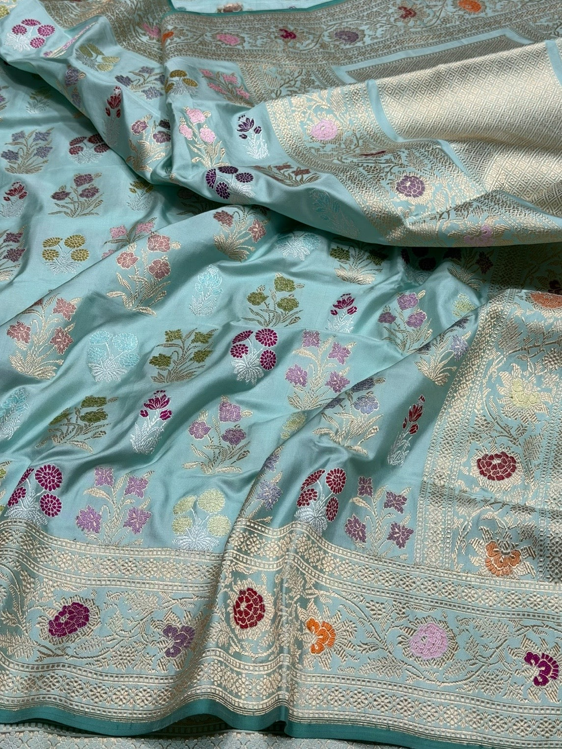 Sky Blue Handwoven Pure Banarasi Silk Saree