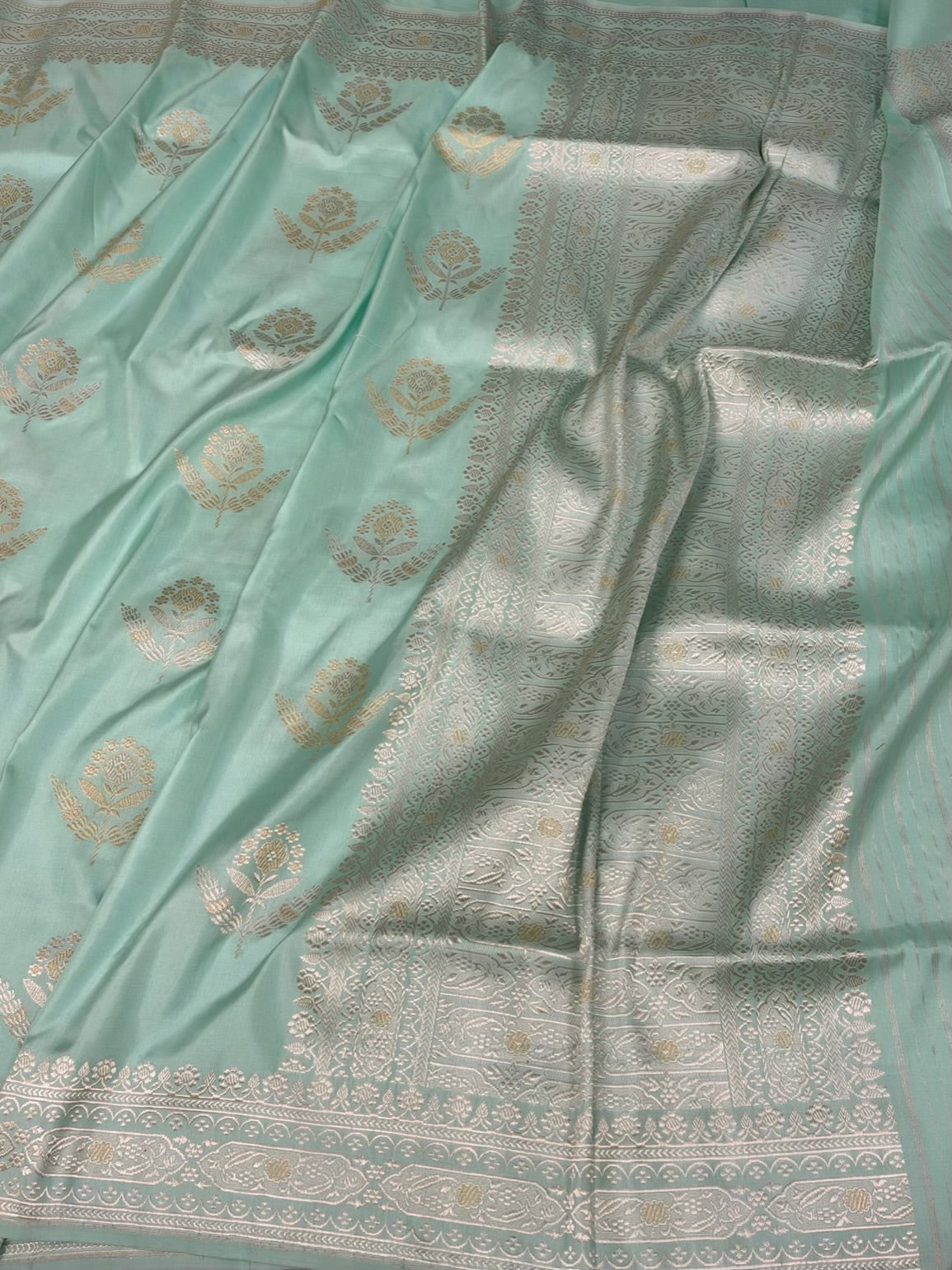 Powder Blue Handwoven Pure Banarasi Ektara Silk Saree