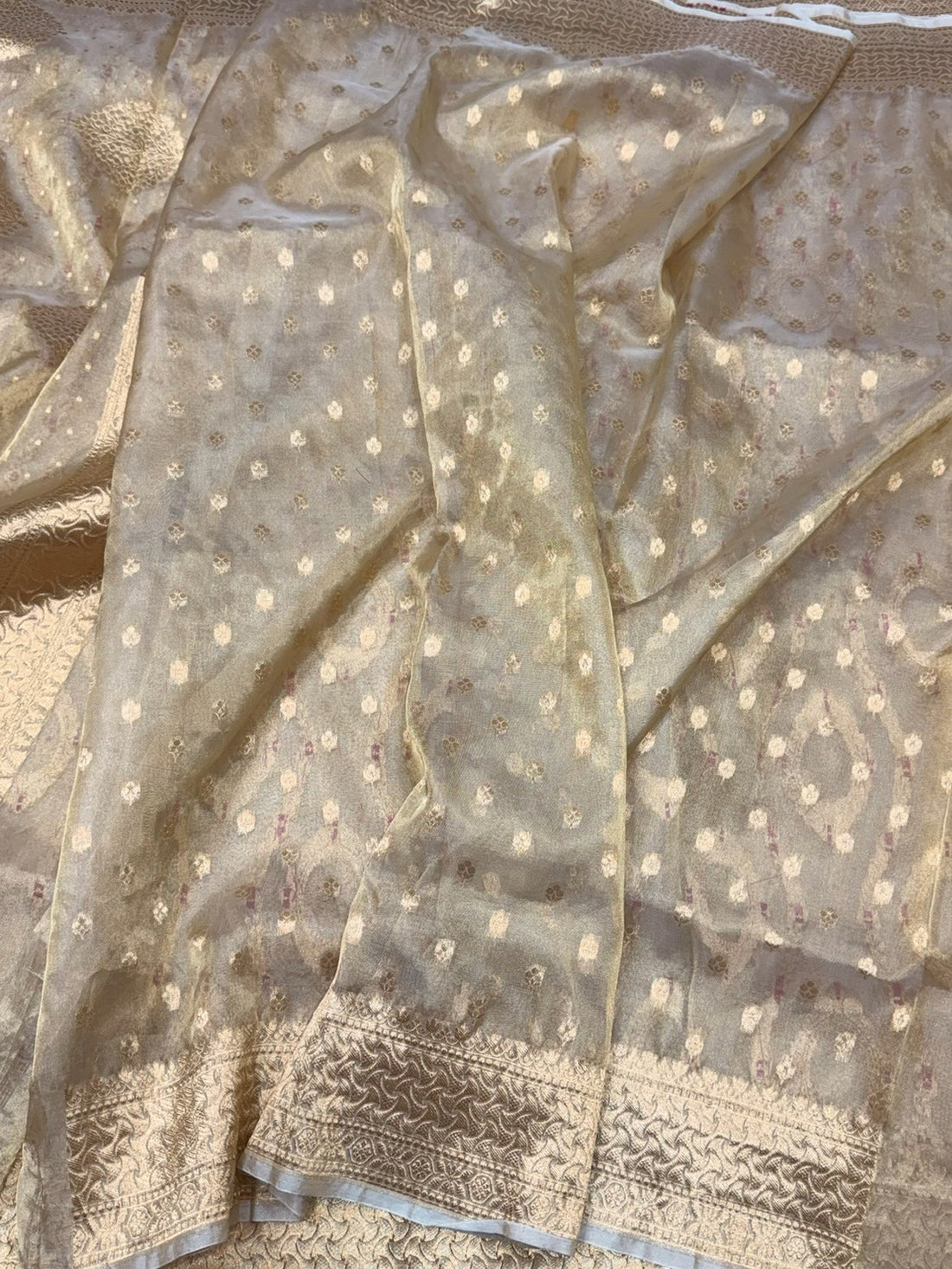 Champagne Gold Pure Banarasi Tissue Silk Saree | Pure Kora Tissue | Cutwork Technique | Lightweight Banarasi Saree