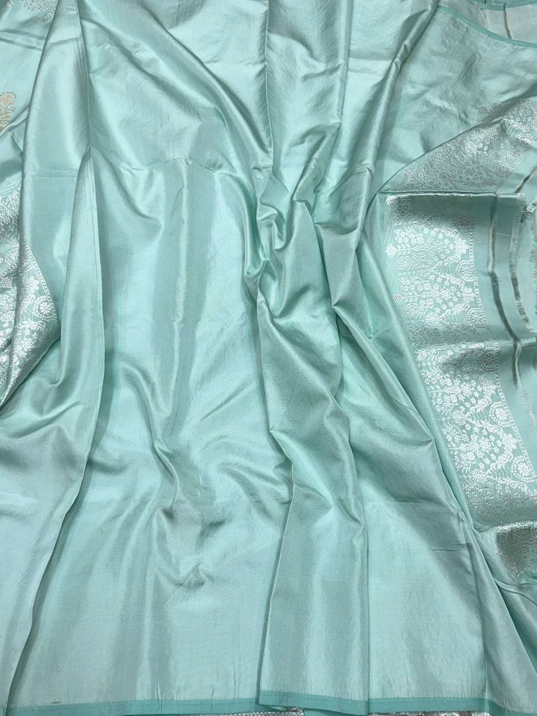 Sea Blue Handwoven Pure Banarasi Ektara Silk Saree – Kadwa Weave in 100% Mulberry Silk