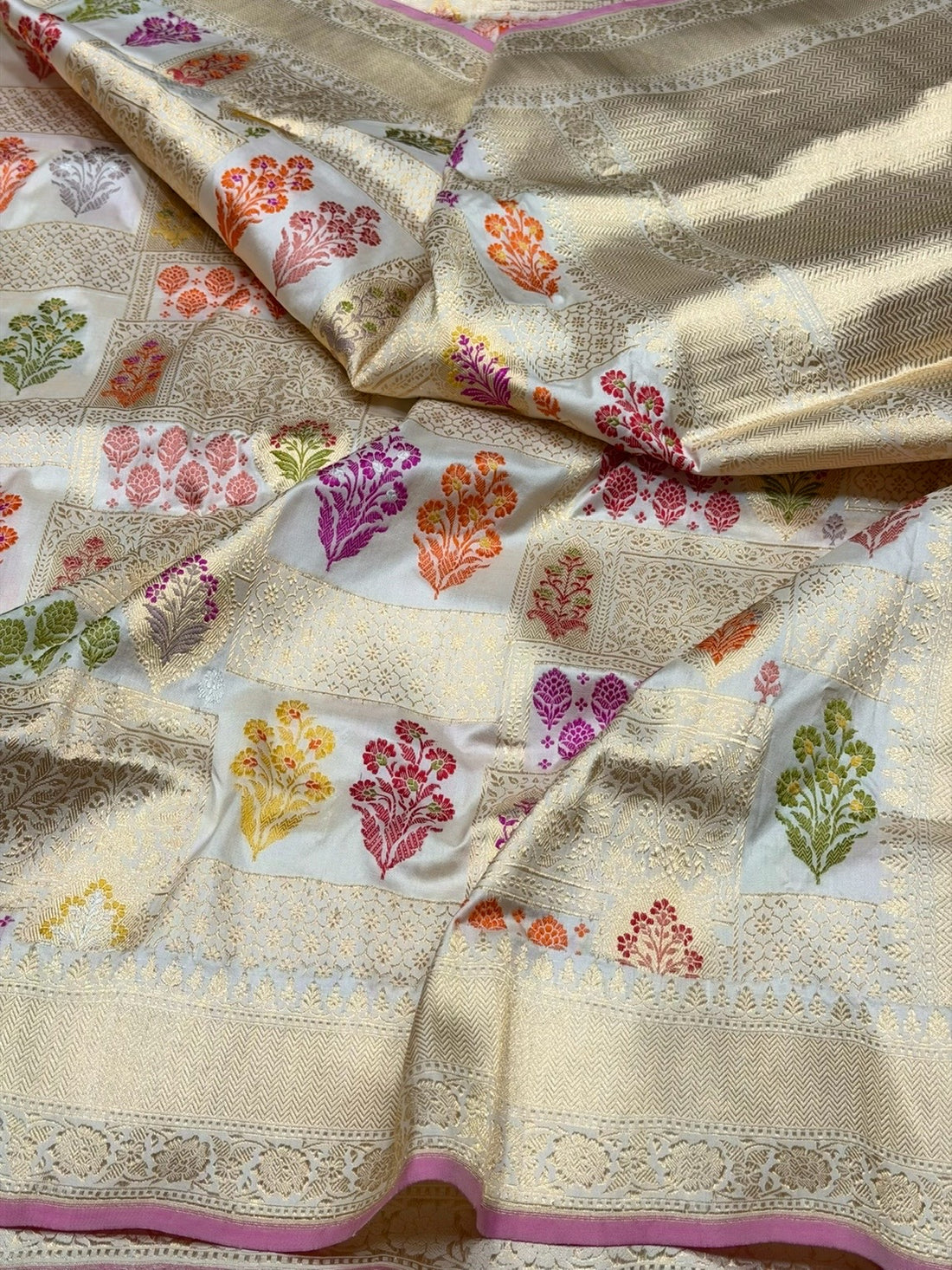 Ivory Handwoven Pure Banarasi Silk Saree