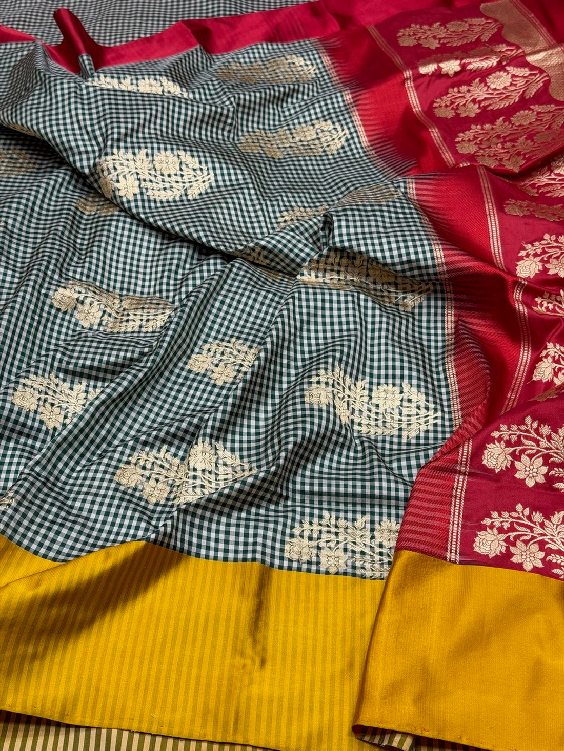 Black check Handwoven Pure Banarasi Silk Saree – Kadwa Weave, Pure Katan-Mulberry Silk