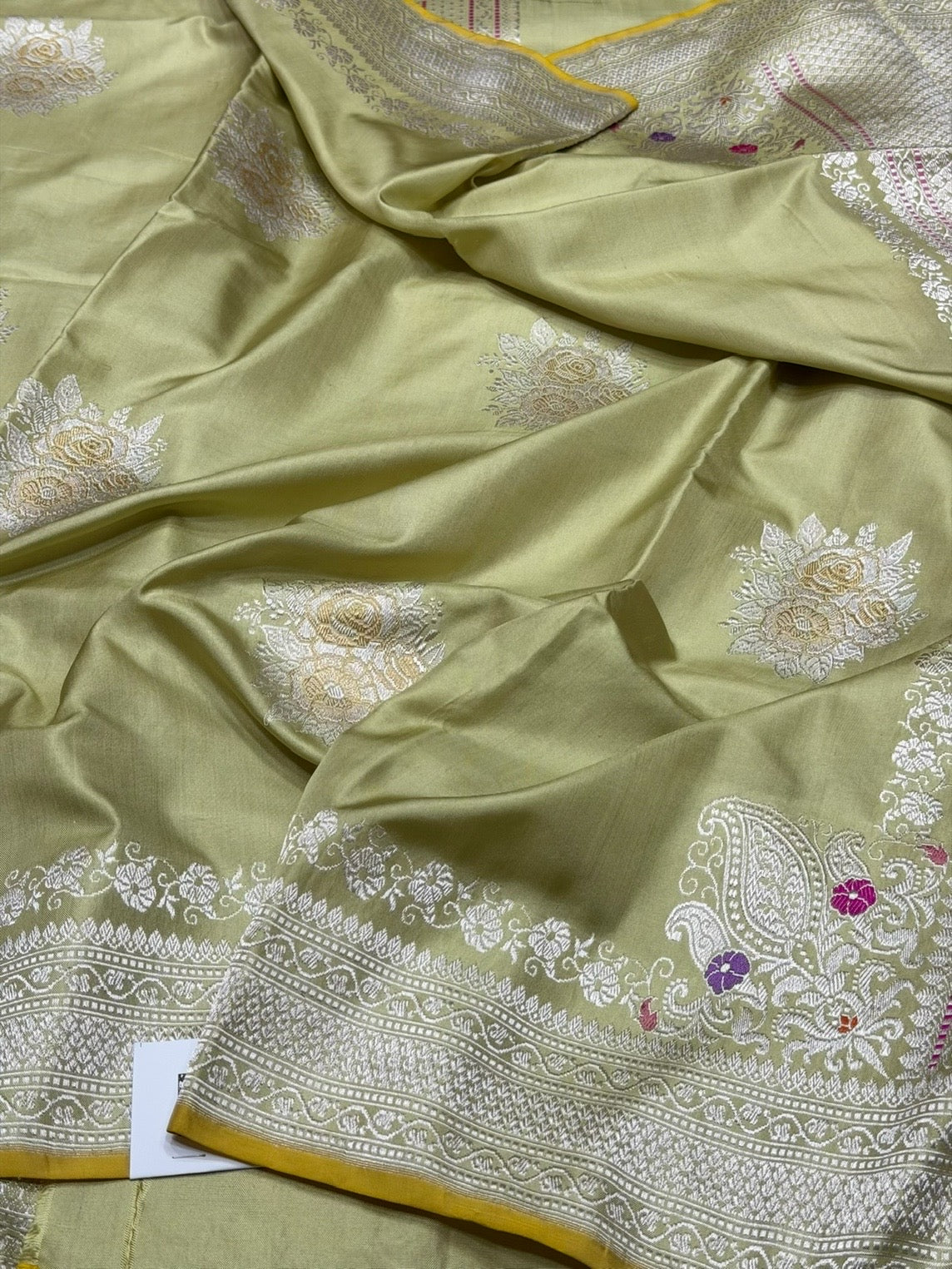 Pista Green Handwoven Pure Banarasi Ektara Silk Saree