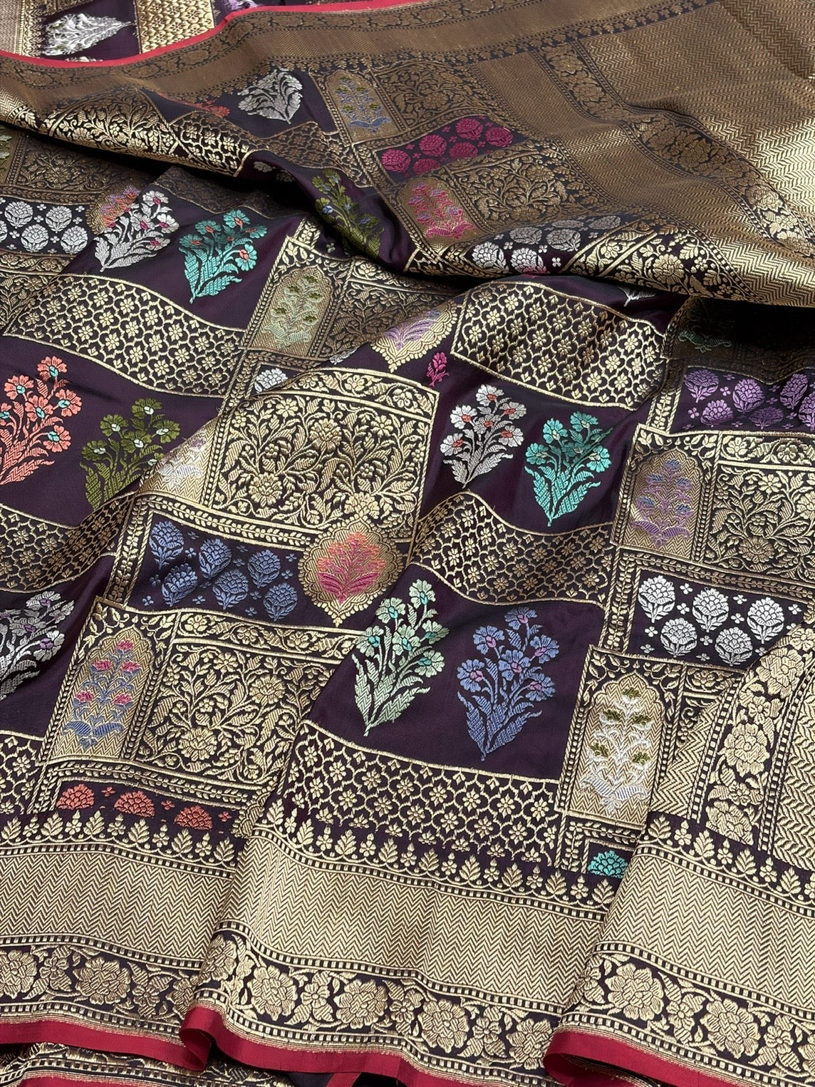 Wine Handwoven Pure Banarasi Rangkaat Silk Saree