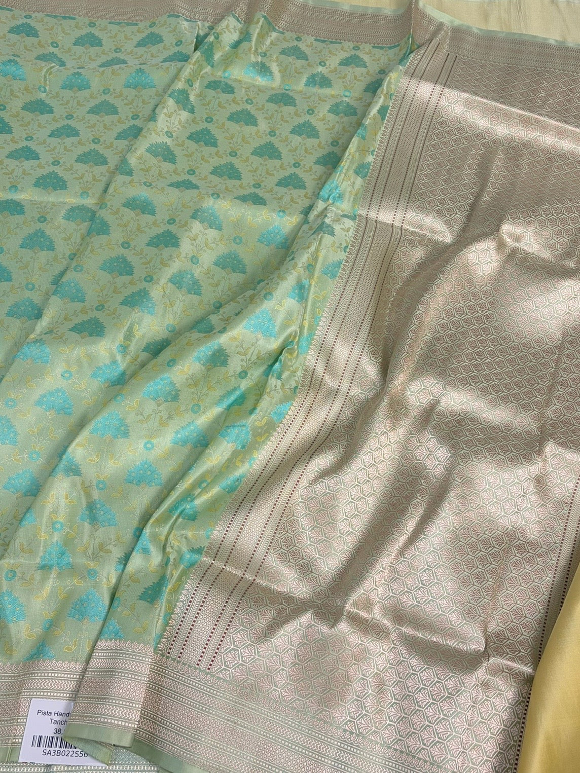 Pista Handwoven Pure Banarasi Satin Tanchoi Silk Saree