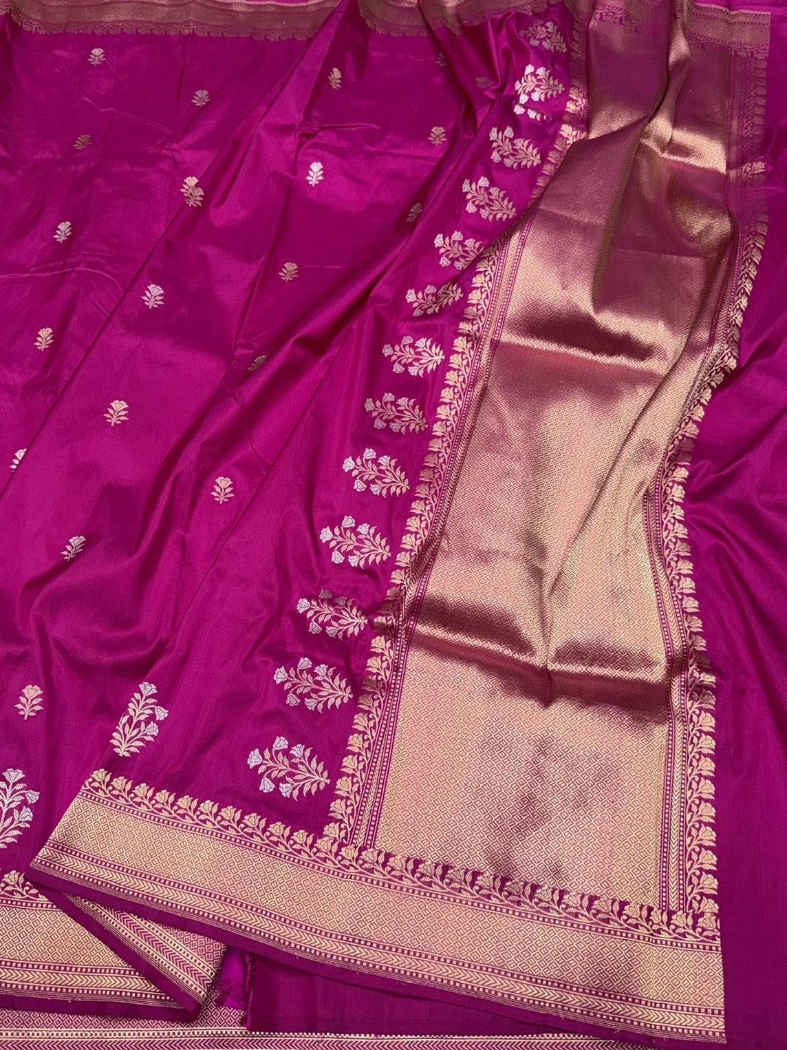 Rani Pink Handwoven Pure Banarasi Silk Saree