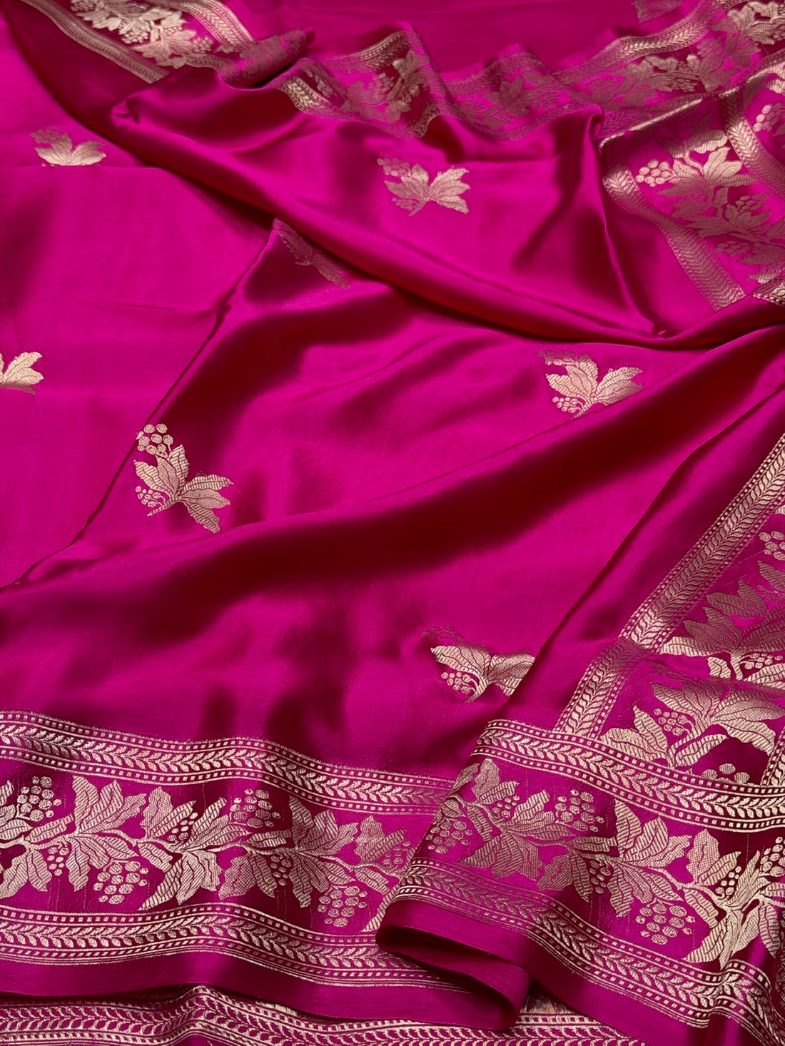 Rani Pink Handwoven Pure Mashru Banarasi Satin Silk Saree – Kadwa Weave | Authentic Banaras Handloom