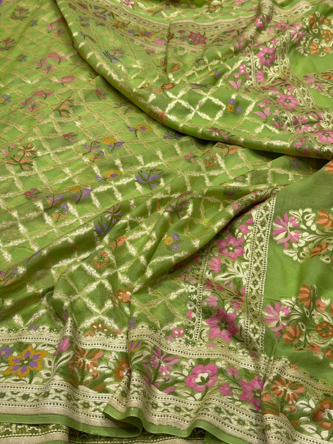 Pista Green Pure Banarasi Chiffon Georgette Saree