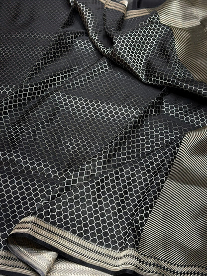 Black Handwoven Banarasi Satin Tanchoi Pure Silk Saree