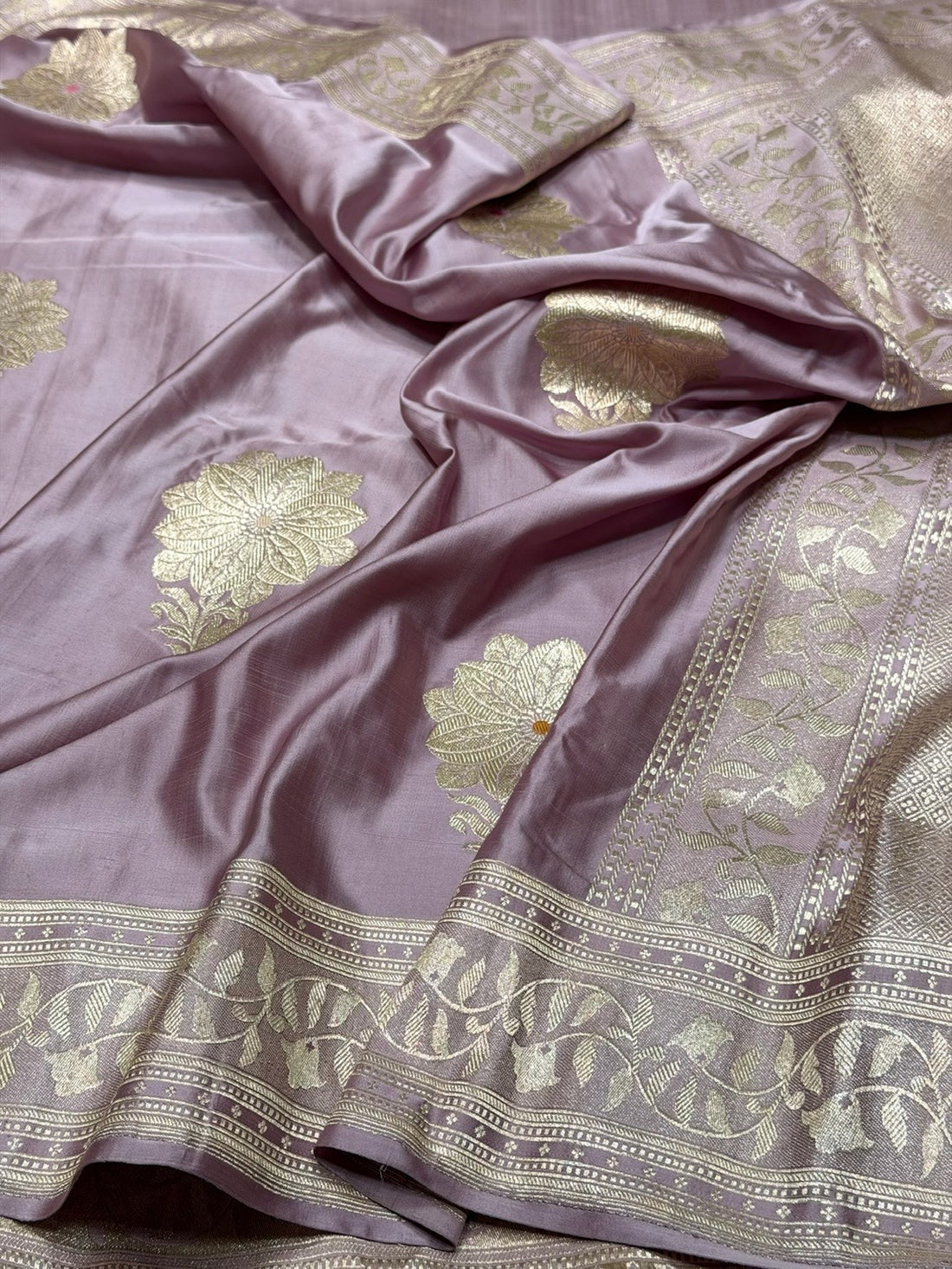 Lilac Handwoven Vintage Pure Banarasi Satin Silk Saree