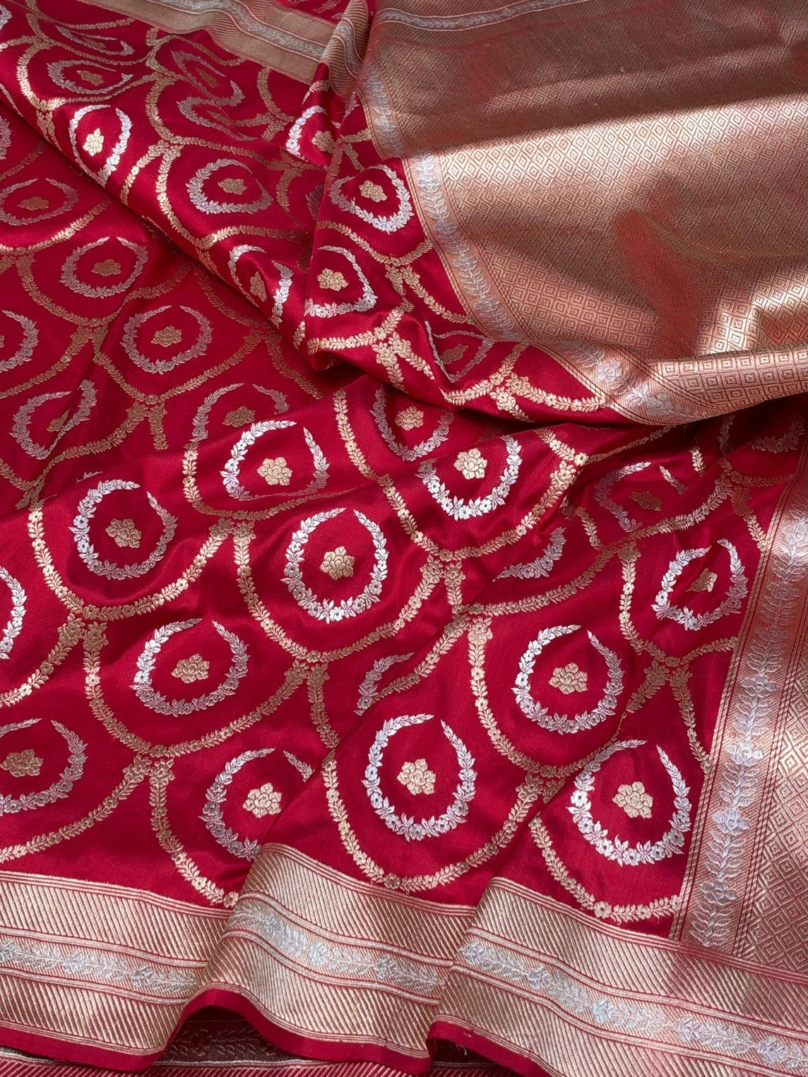Red Handwoven Banarasi Pure Katan Silk Saree