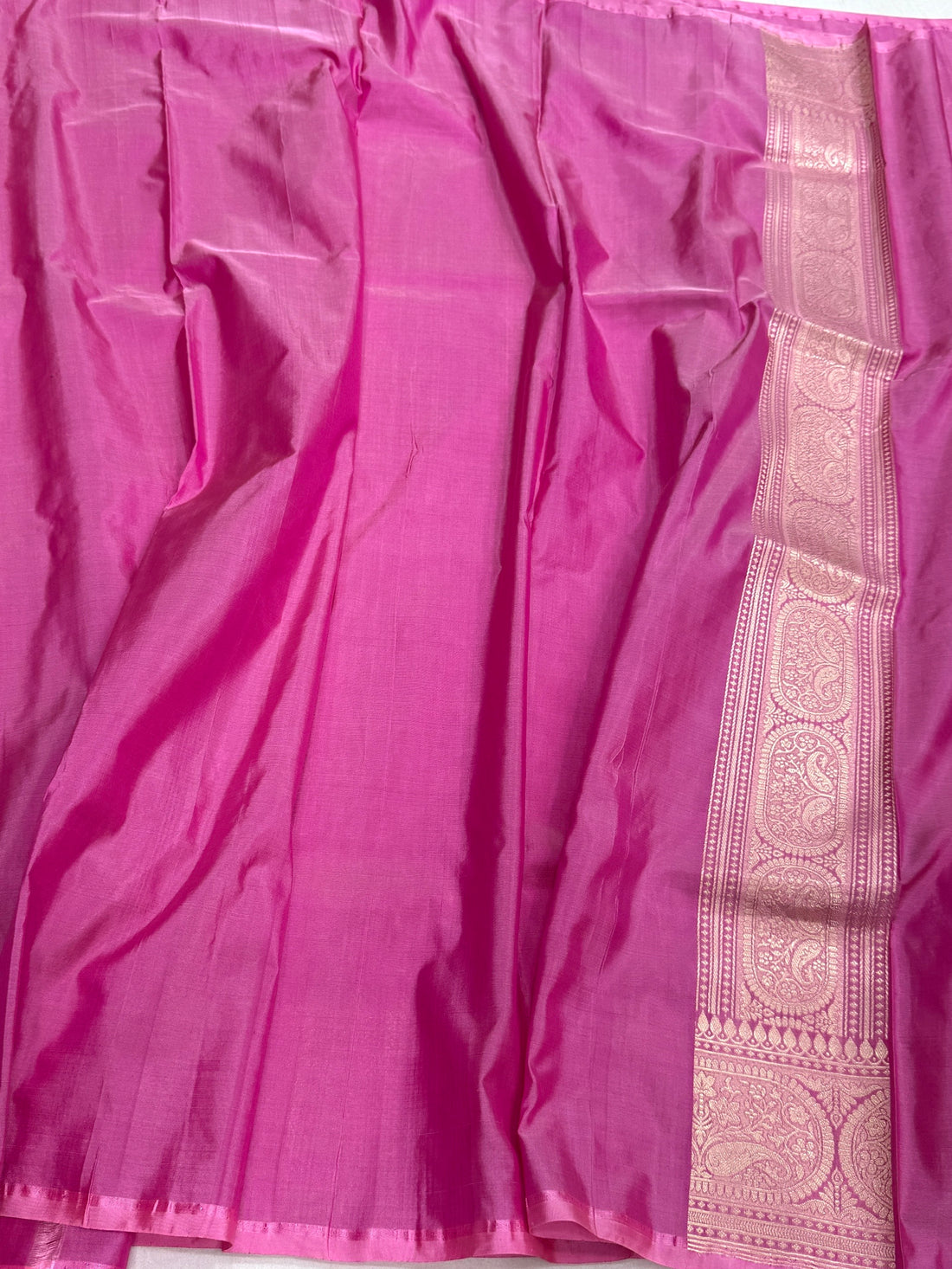 Deep Majenta Pink Handwoven Pure Banarasi Silk Saree