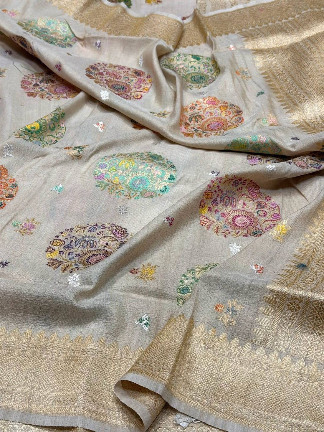 Ivory Handwoven Pure Tussar Georgette Saree