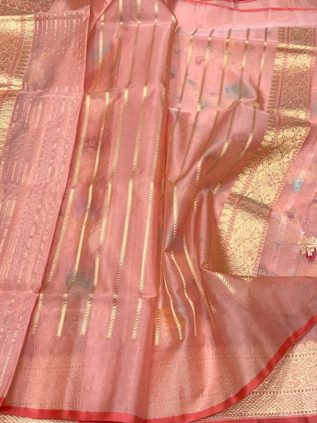 Peach Handwoven Pure Banarasi Organza Silk Saree in Kadwa Weave | 100% Pure Kora Silk