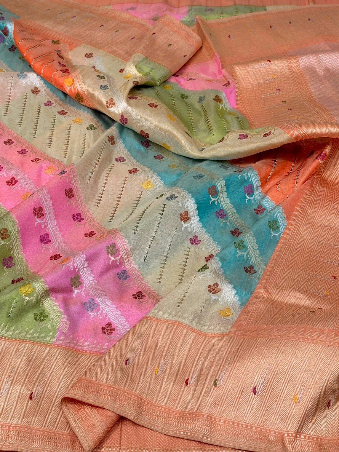 Peach Handwoven Pure Banarasi Rangkaat Silk Saree
