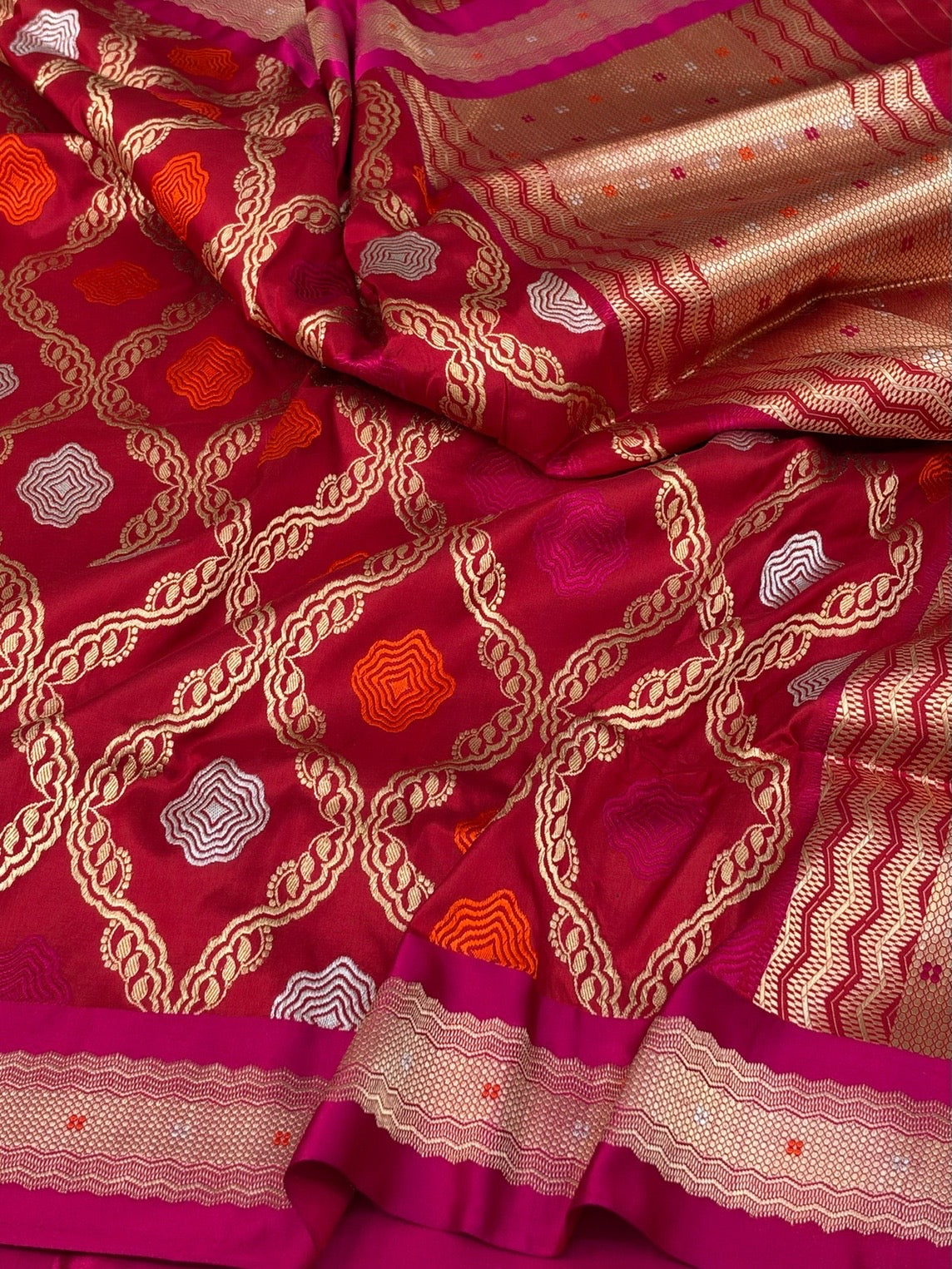 Red Handwoven Pure Banarasi Katan Silk Saree