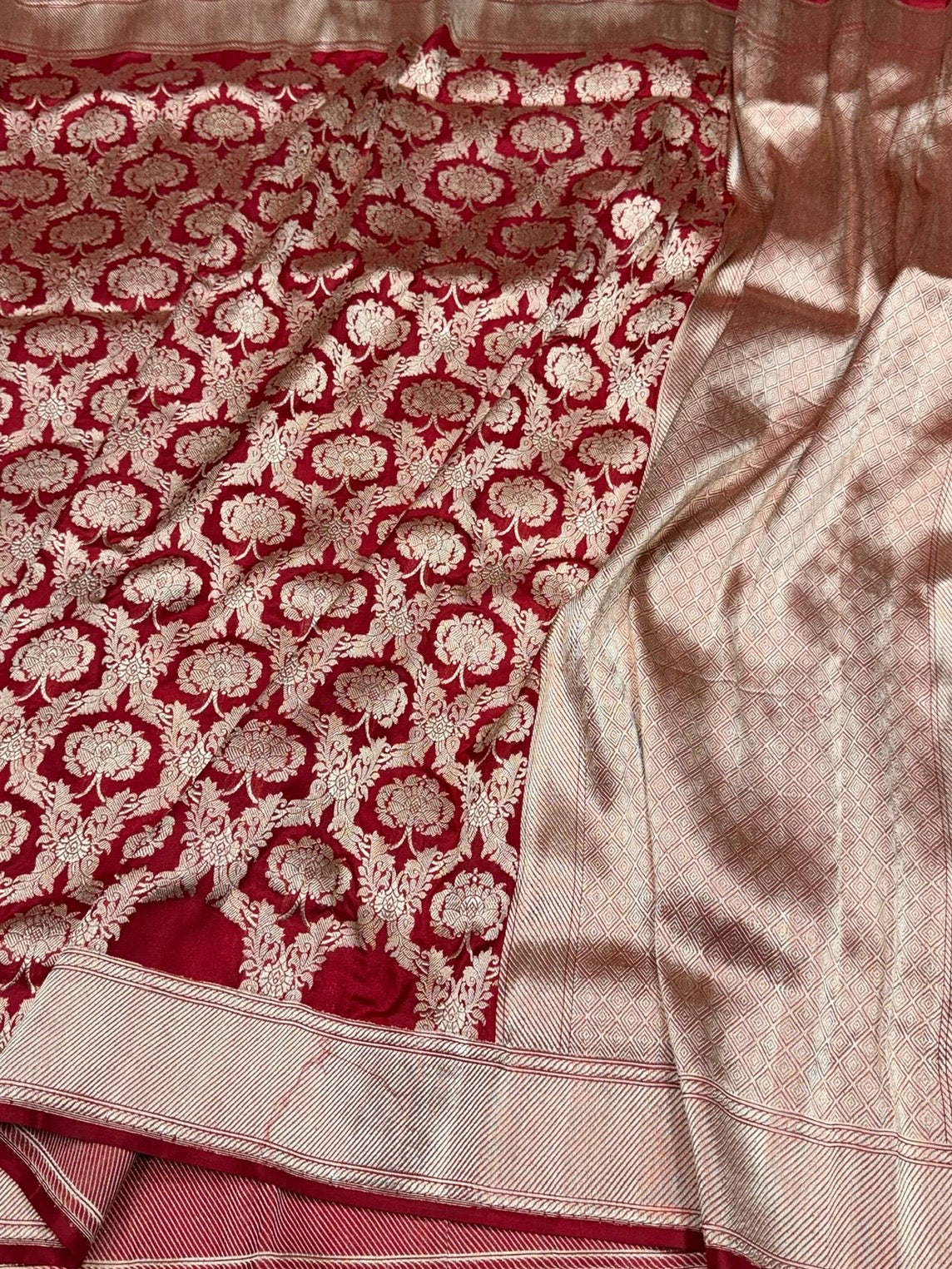 Red Handwoven Pure Banarasi Silk Saree – Pure Katan Silk | Kadwa Weave | Luxury Banarasi Heirloom