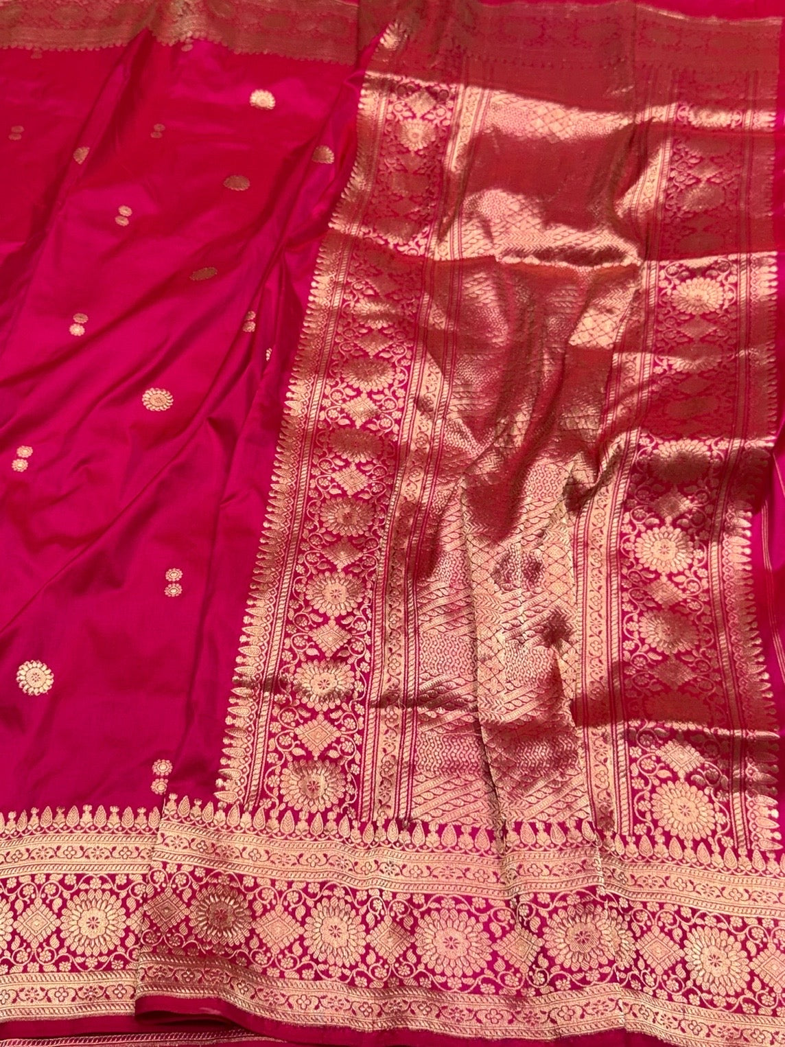 Rani Pink Vintage Handwoven Pure Banarasi Silk Saree