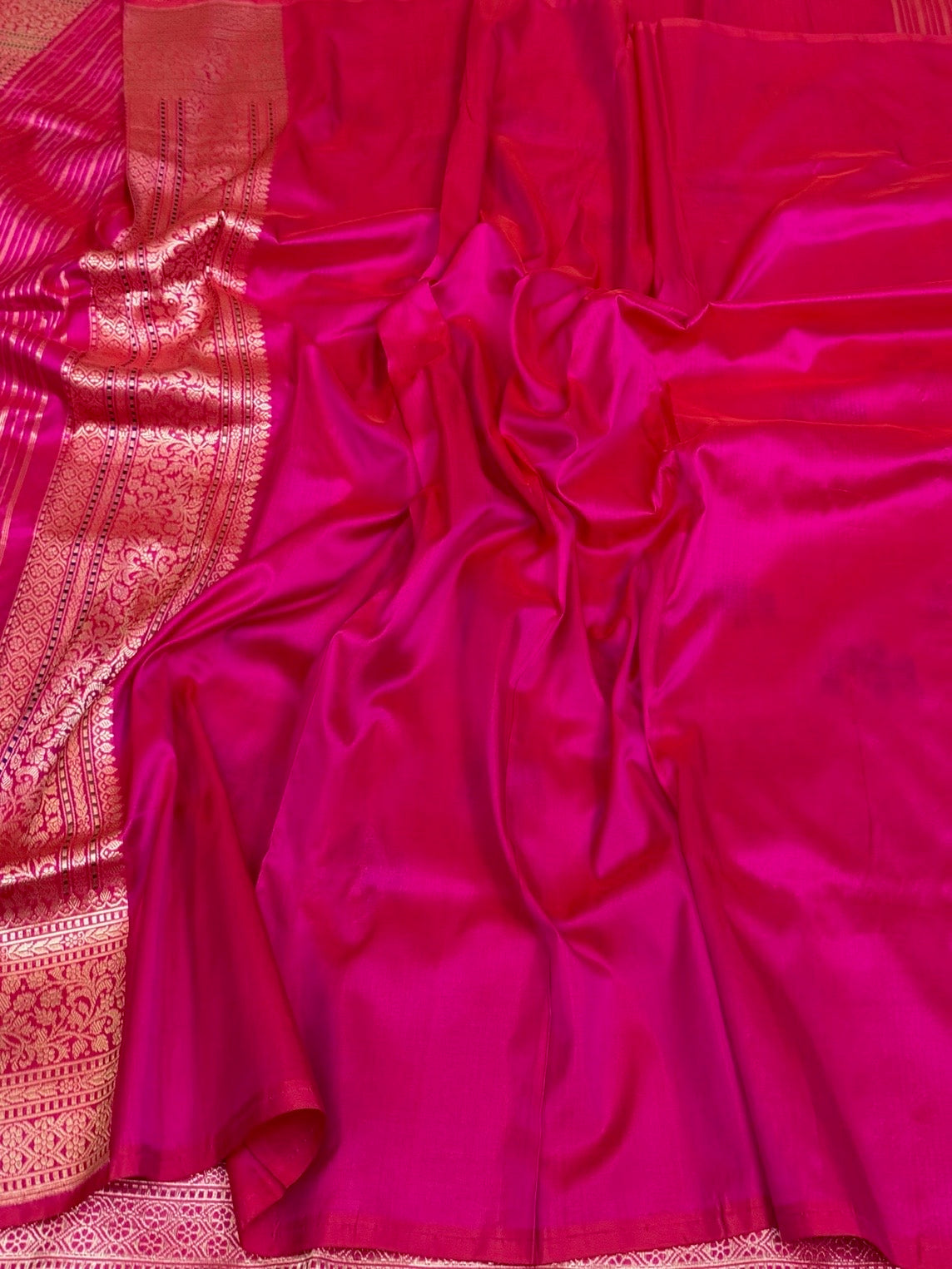 Rani Pink Handwoven Pure Banarasi Silk Saree