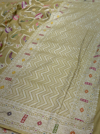 Pista Banarasi Pure Tussar Georgette Saree