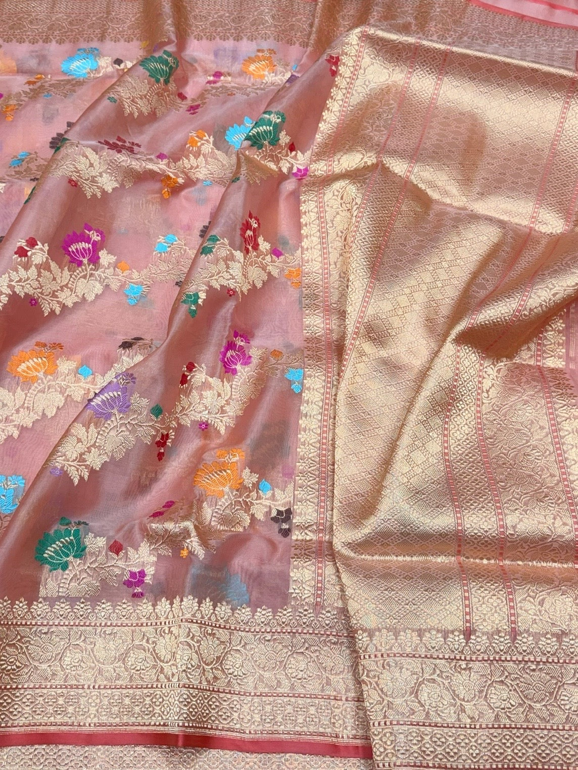 Peach Handwoven Pure Banarasi Organza Silk Saree in Kadwa Weave | 100% Pure Kora Silk