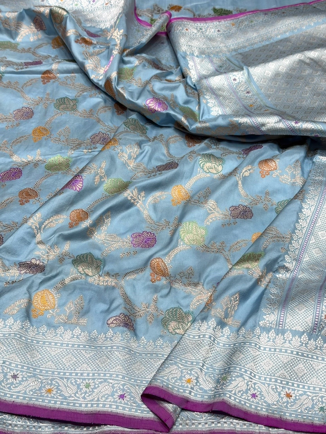 Powder Blue Handwoven Pure Banarasi Katan Silk Saree – Authentic Kadwa Weave