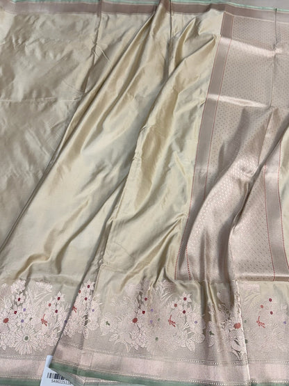Ivory Handwoven Banarasi Satin Silk Saree